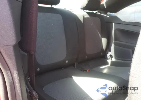 2019 Volkswagen Beetle S z USA, uszkodzony, nr VIN 3VWFD7AT9KM718059